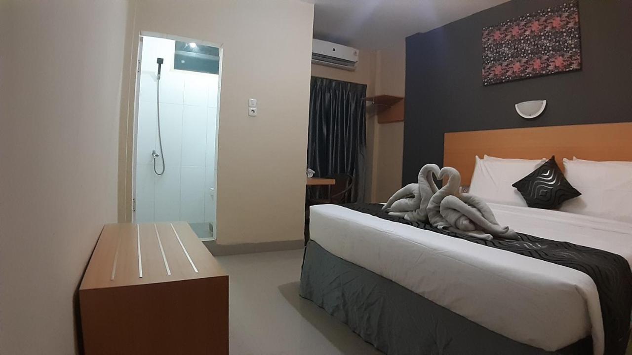 New Gentala Hotel Medan Zewnętrze zdjęcie